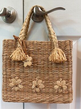 Esprit de Corp Tan Woven Straw Bag with Floral Appliqués Vintage 90’s Y2K